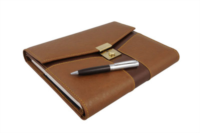 

COI A4 Gift Set(UNIQUE BROWN FOLDER DIARY 2017 WITH LOCK AND PEN, Brown)