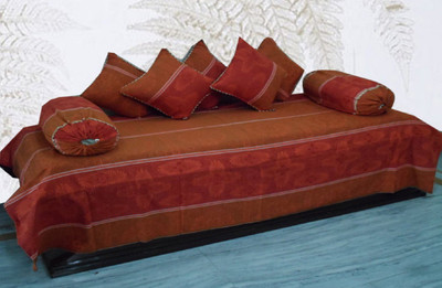 

Snuggle Cotton Abstract Diwan Set