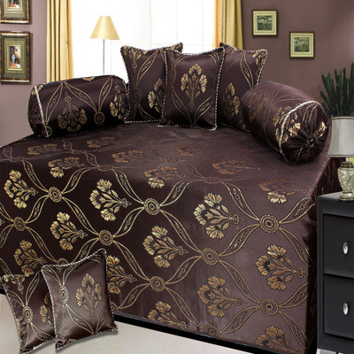 

Lookandlike Velvet Floral Diwan Set, Brown