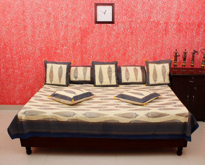 

Halowishes Cotton Abstract Diwan Set, Multicolor