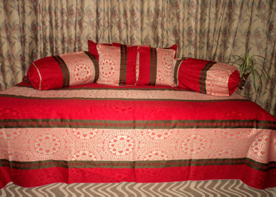 

Amita Home Furnishing Silk Striped Diwan Set