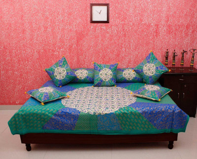 

Halowishes Cotton Floral Diwan Set, Multicolor