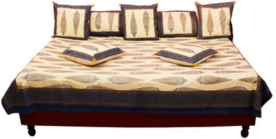 

Halowishes Cotton Abstract Diwan Set, Multicolor