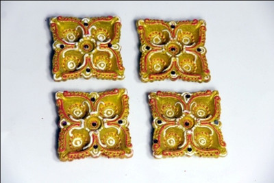 

TrendsandGifts Earthenware (Pack of 4) Table Diya Set(Height: 0.75 inch)