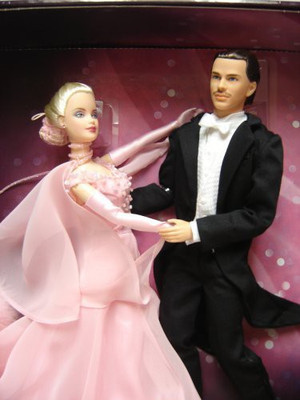 

Barbie Collectibles And Ken In The Waltz(Multicolor)