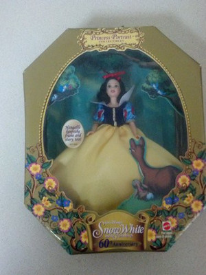 

Disney Princess Portrait Snow White 60Th Anniversary(Multicolor)