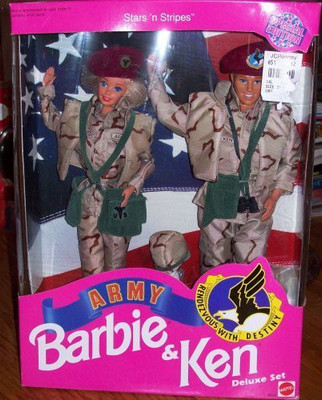 

Barbie Star 'N Stripes Army & Ken Deluxe Set(Multicolor)