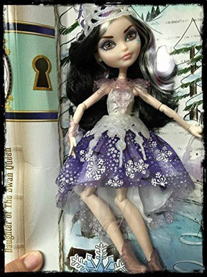 

Ever After High Fairest on Ice - Duchess Swan Doll(Multicolor)