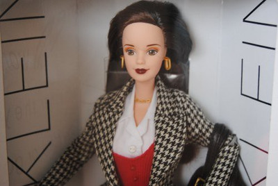 

Mattel Barbie Anne Klein(Multicolor)