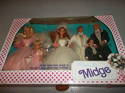 

Hasbro Barbie Wedding Party Midge Gift Set(Multicolor)