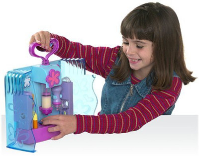 

Barbie Lipgloss Maker Activity Kit(Multicolor)