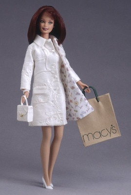 

Mattel Barbie City Shopper - Macy s Nicole Miller Design(White)