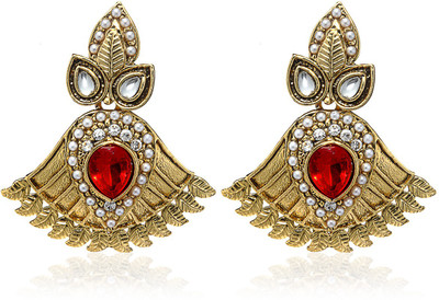 

Arum Golden Alloy Huggie Earring