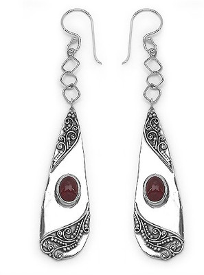 

Johareez Beautiful Sterling Silver Dangle Earring