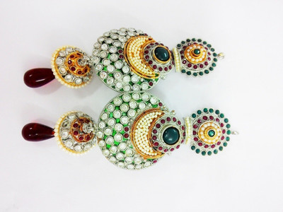 

Kavyanjali Jewels Alloy Drop Earring