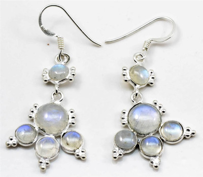 

YugshaJewels Moonstone Silver Dangle Earring