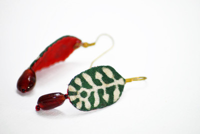

Ba No Batwo Chhapa Fabric, Plastic Dangle Earring