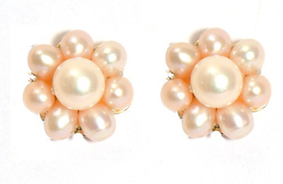 60% OFF on Ratnakar Fresh Pearl Alloy Stud Earring 60% OFF on Ratnakar Fresh Pearl Alloy Stud Earring