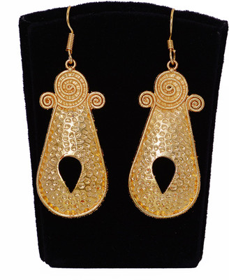 

Silvery MGE-015-MN Metal Dangle Earring