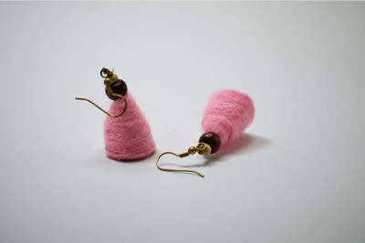 

Ba No Batwo rangakriti jhumaka Cotton Dori Jhumki Earring