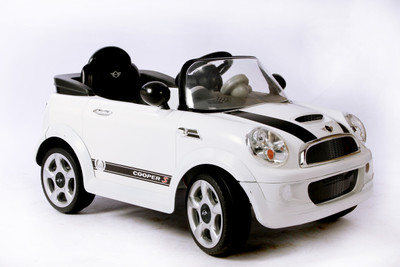 

Toyhouse Officially Licensed R/C Mini Cooper S Rechargeable Car Battery Operated Ride On(White), Multicolor