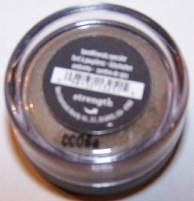 

Bare Escentuals Strength Shadow New Sealed 3 g(Shadow)
