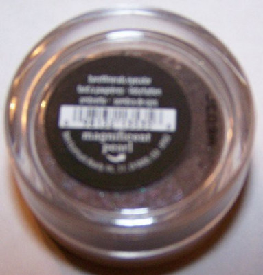 

Bare Escentuals Magnificent Pearl Shadow New Sealed 3 g(Shadow)