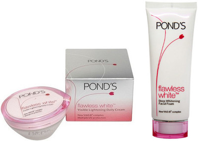 

Ponds Flawless White Visible Lightening Daily Cream with Offer(50 g)