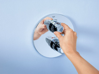 

Grohe 19986000 Diverter Faucet(Wall Mount Installation Type)