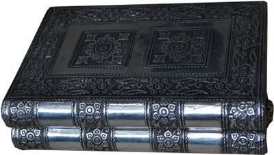 

Pc Art International Showpiece Gift Set