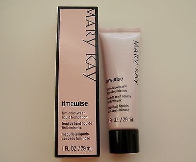 

Mary Kay Mineral Powder Foundation Ivory 0.5