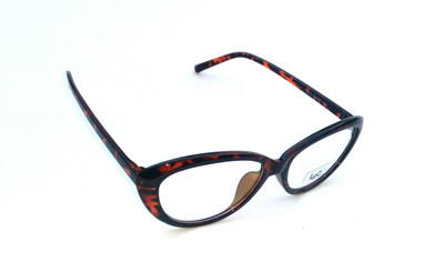

Leo Full Rim Cat-eyed Frame(52 mm