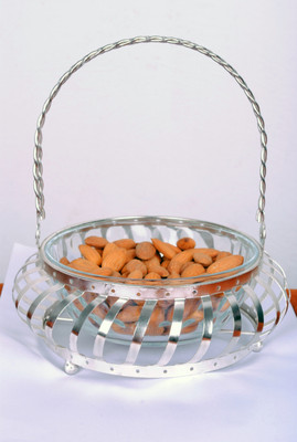 

La Belle Princess cut Iron Fruit & Vegetable Basket(Silver)