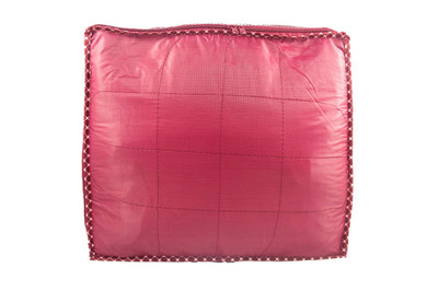

Annapurna Sales Maroon Large Pairasute Saree Cover Pouch(Maroon)