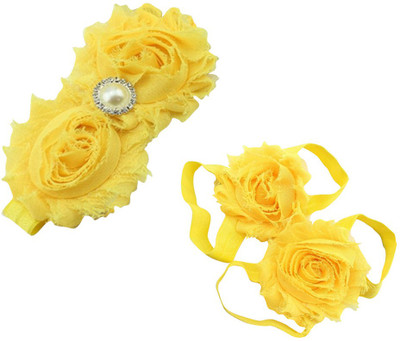 

AkinosKIDS Newborn Flower and Pearl girl Barefoot Sandal shoe set Hair Accessory Set(Yellow)