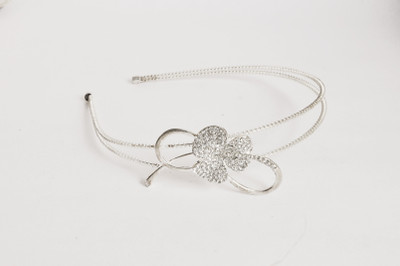 

Itz About U Silver Flower Hair Band(Silver)