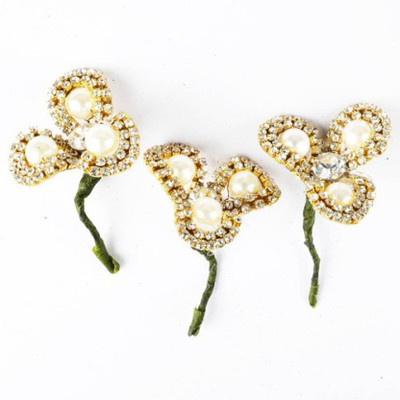 

Majik Beautiful Flowers for Styling set of 3 Hair Clip(Multicolor)