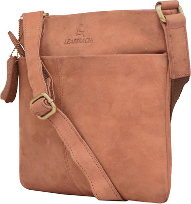 

Leaderachi Messenger Bag(Brown)