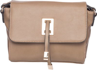 

Elespry Shoulder Bag(Brown)