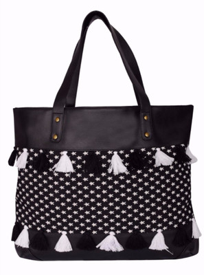 

Kanvas Katha Tote(Black, White)