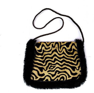 

Miruna Designs Shoulder Bag(Beige)