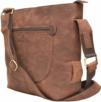 

Leaderachi Shoulder Bag(Brown)