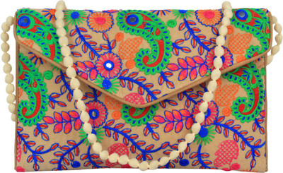 

Saashiwear Hand-held Bag(Beige)