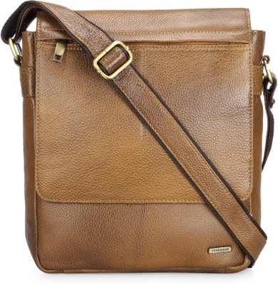 

Teakwood Messenger Bag(Tan)