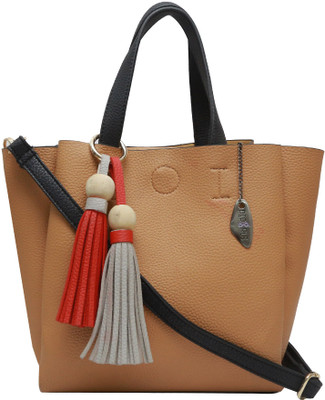 

Pepgirls Hand-held Bag(Tan)