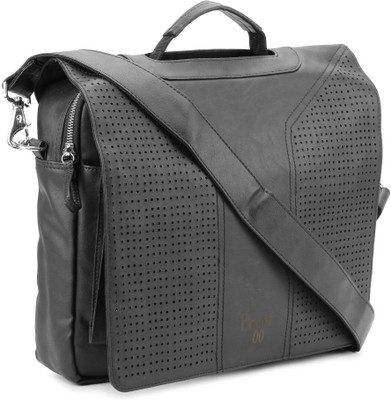 

Baggit Messenger Bag(Black)