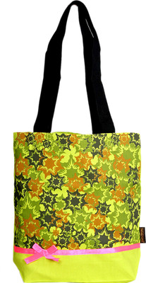 

Kanvas Katha Tote(Multicolor)
