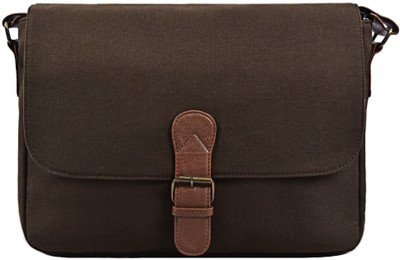 

Purseus Hand-held Bag(Brown)