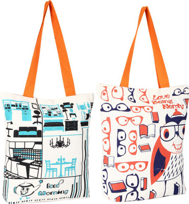 

Kanvas Katha Tote(Multicolor)