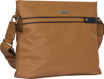 

Bern Messenger Bag(Brown)